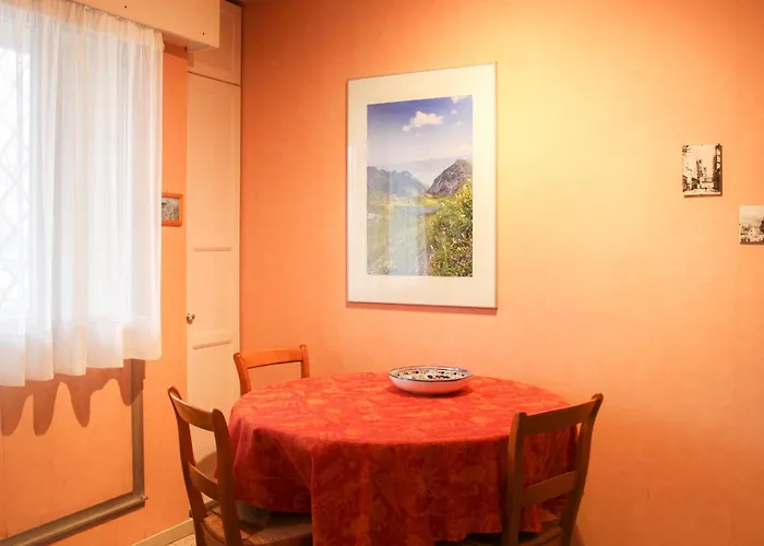 Bright Near Nation Ideal Apartment *