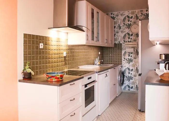 Bright Near Nation Ideal Apartment