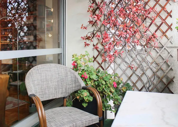 Bright Near Nation Ideal Apartment Paris