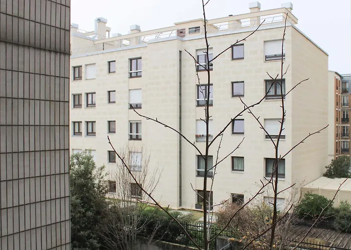 Bright Near Nation Ideal Apartment Paris